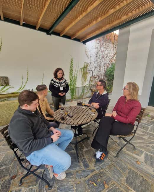From Porto: Douro Valley 3 Vineyards Tour with Lunch - Lunch in a vineyard: more than a break