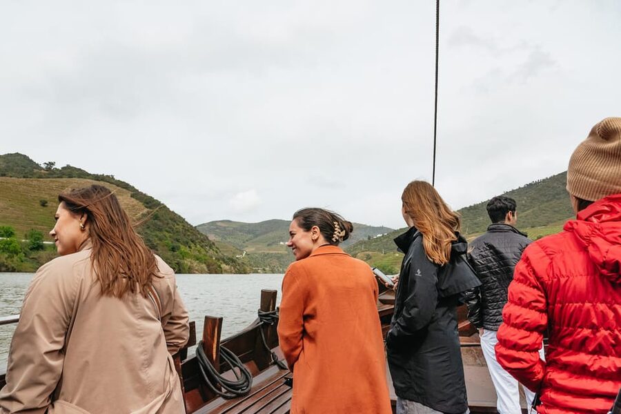 From Porto: Douro Valley Wine Tour with Lunch and Cruise - Porto to Douro Valley, the day trip that actually fits together