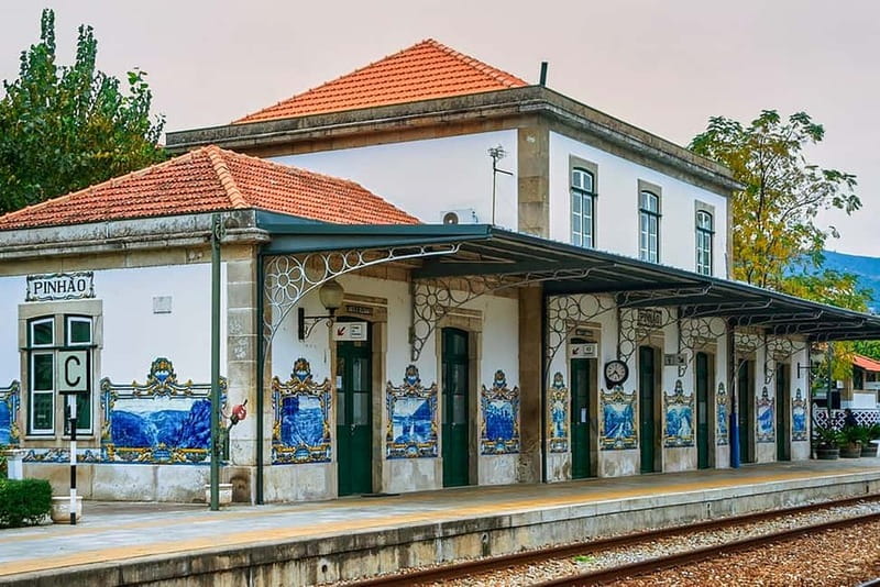 From Porto: Douro Valley with Wineries, Lunch and Boat Trip - The 50-minute Rabelo boat cruise that earns its keep
