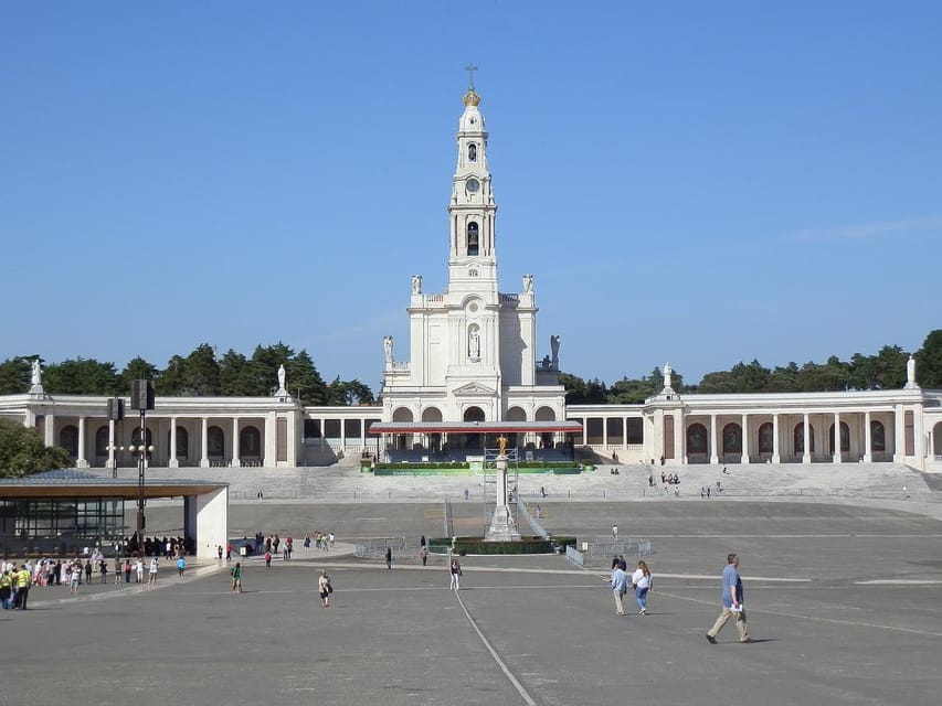 From Porto: Fátima and Coimbra Tour - Sanctuary of Fátima: Your Morning With Structure and Meaning