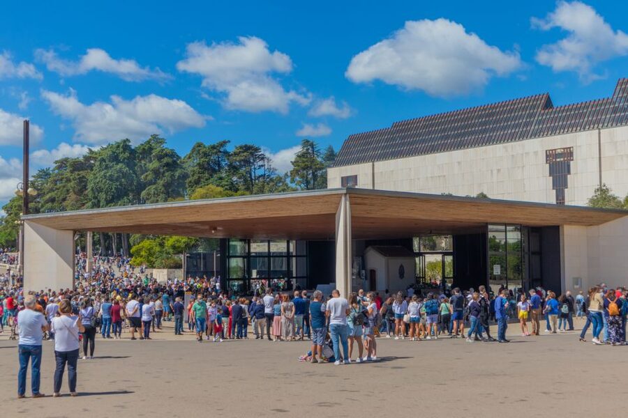 From Porto: Fatima and Miracle of Santarem Private Day Tour - Price and value: $563 per group is either a bargain or too much