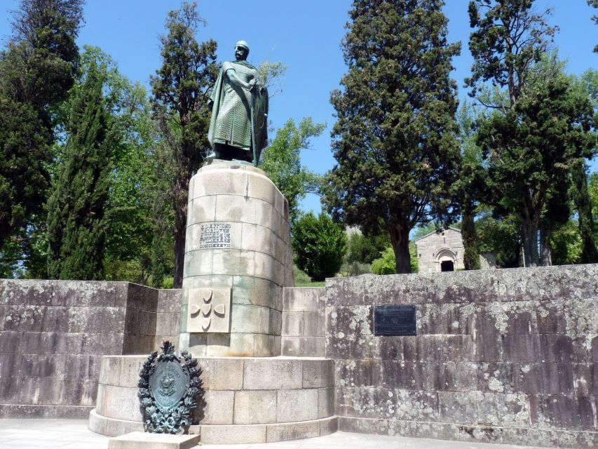 From Porto: Full-Day Trip of Minho Region - Bom Jesus do Monte: the first stop for photos and guided orientation