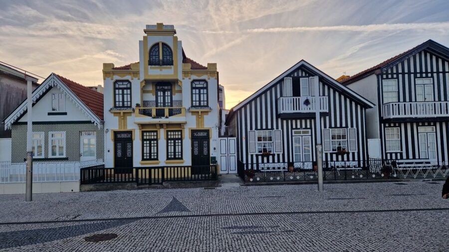 From Porto Private Tour Half Day in Aveiro and Costa Nova - Costa Nova: colorful houses and a quick beach hit