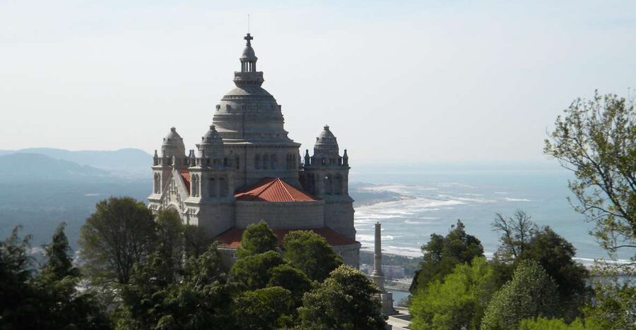 From Porto: Viana Castelo and Ponte Lima Private Tour - How the private format changes everything (up to 4 people)