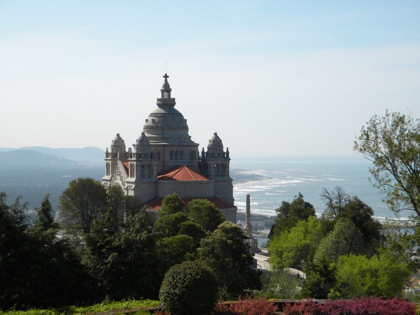 From Porto: Viana Castelo and Ponte Lima Private Tour - Timing, comfort, and weather strategy for a good day