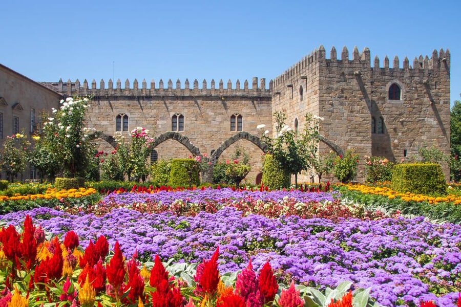 From Porto: Viana do Castelo, Braga and Guimarães Day Tour - Viana do Castelo free time: cobblestones, cafés, and a slow reset
