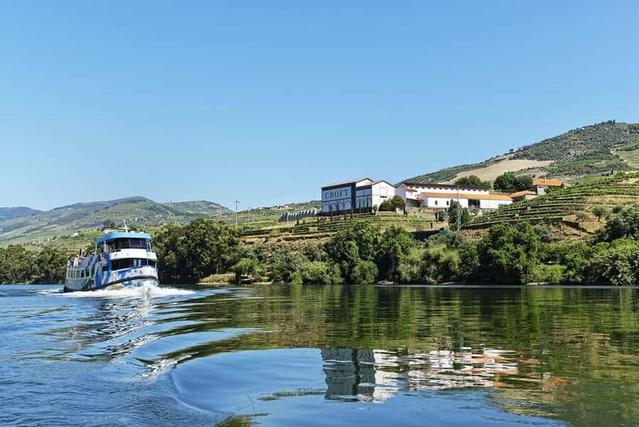 From Porto: Wine Tasting with Lunch at a Quinta, Cruise, and Train Ride - Quinta da Laceira lunch: owner-led food plus unlimited wine