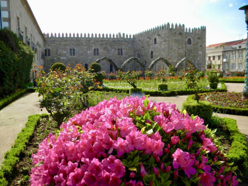 From Porto: Wonders of Braga & Guimaraes Private Day Trip - Braga Cathedral and sanctuaries in 4 hours, pick your mood