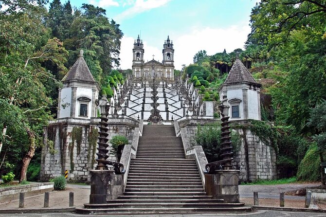 Full-Day Braga & Guimarães Guided Semi-Private Tour with Lunch from Porto - Bom Jesus do Monte Funicular: Staircase Views and Tiny Details