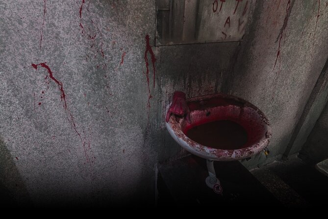Game Over - Ultimate Escape Room Private Experience - Game Over Porto Check-In: Where You Go First