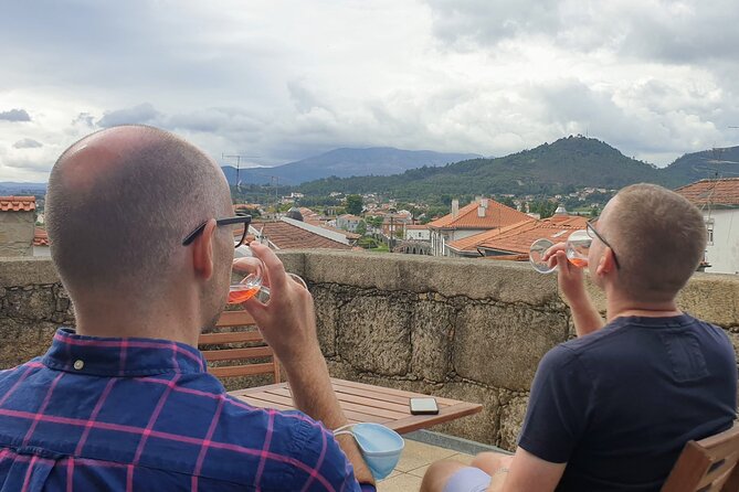Green Wine Ponte Lima Region-Small Group tour-Lunch,Wine Tastings - Vinho Verde Route Stops and the Wine Interpretation Center