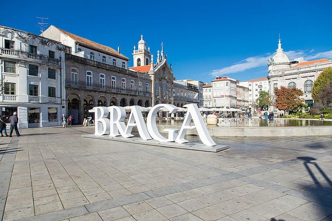 Guimarães & Braga Port Private Tour with Lunch and Green Wine - Guimarães Castle and the Palace of the Dukes of Bragança