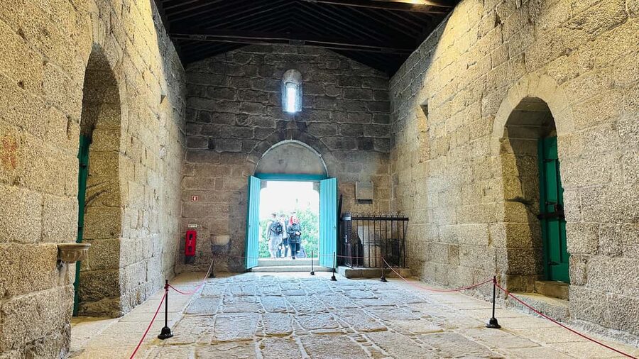 Guimarães Experience - City Walls Exploration: Why the Boundaries Matter
