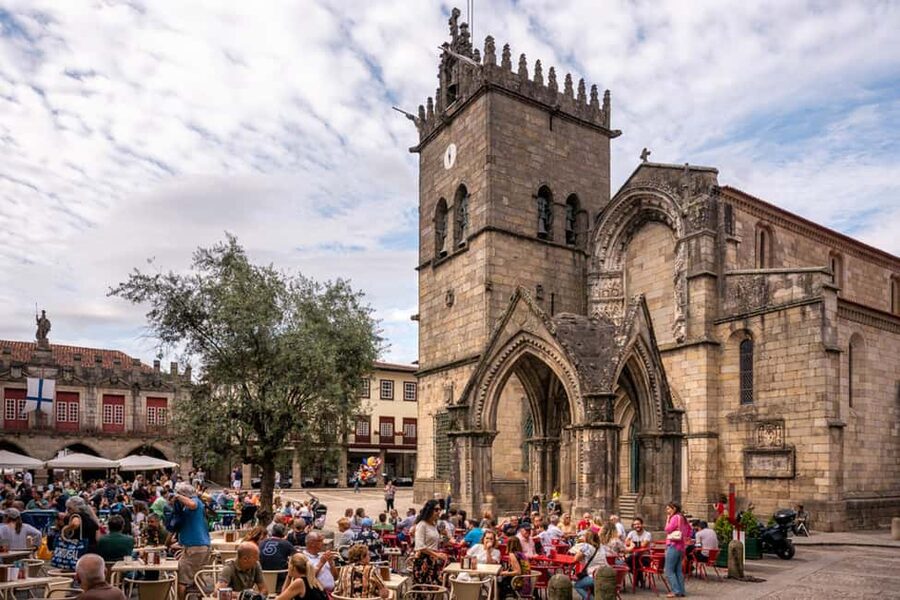 Guimarães: Flexible Walking Tour in Historic Center - A Self-Guided Walk That Actually Lets You Think (and Stop)