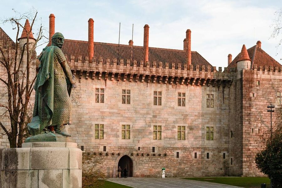 Guimaraes Local Tours ; Visit the Castle , Palace and City - Duke of Palace: skip the ticket line and make it count