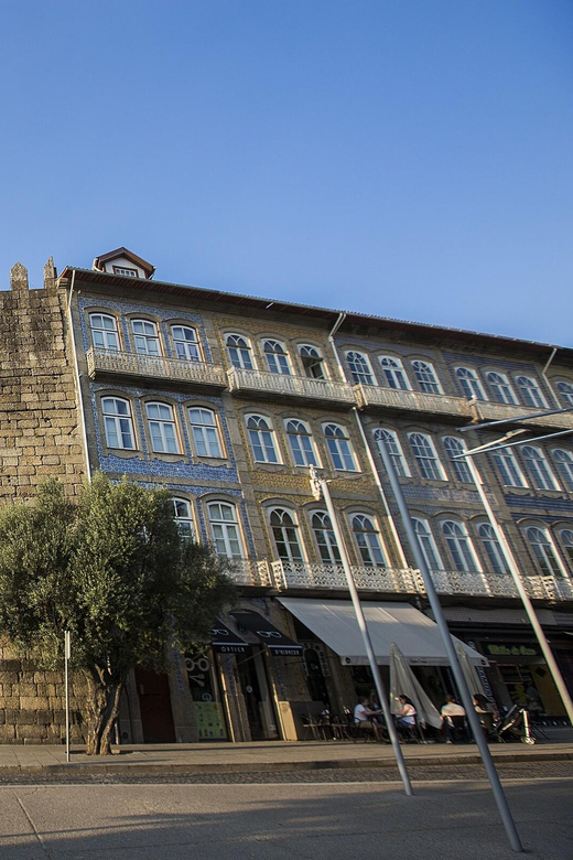 Guimaraes Local Tours ; Visit the Castle , Palace and City - Timing: 10 am to 1 pm or 4 pm to 7 pm