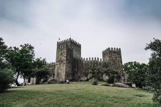 Guimarães Old Town Private Walking Tour - Where the Tour Starts, Where It Ends, and How to Prepare