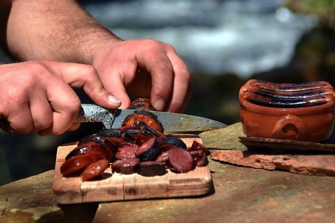 Half-day Hike & Picnic with Dog Love in Porto's Mountains - Price and value: what $59.28 buys you