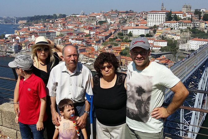 Half Day Porto & Beach Side Small-Group Tour- Different Tastings - Foz do Douro and the Farolim de Felgueiras: where river meets sea