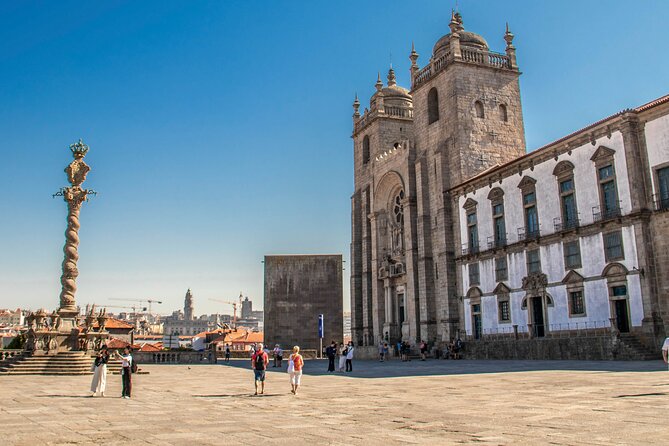 Historic Porto by Private Electric Tuk Tuk to Top Landmarks - Where the Tour Starts and How the 50 Minutes Feel