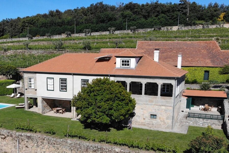 Lamego: Quinta da Portela de Baixo Winery Tour and Tasting - Who should book this winery tour
