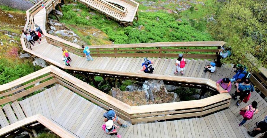 Leave Porto and go hiking in the Paiva Walkways, Arouca - Aguieiras Waterfall and the gorge viewpoints you’ll keep photographing