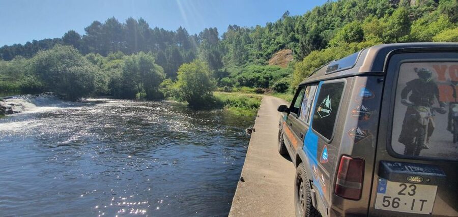 Living 4x4 Oporto Montains - Serra de Santa Justa: a quick viewpoint stop that sets the mood