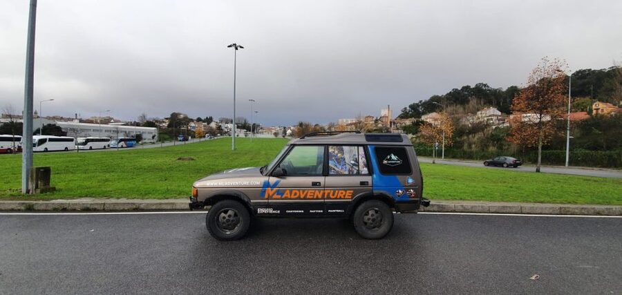 Living 4x4 Oporto Montains - Guides and vehicles: what makes the experience feel personal