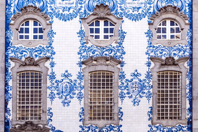 Love in Porto: Self-Guided Romantic Puzzle Walk - Antiga Cadeia da Relação: old walls, romantic contrast
