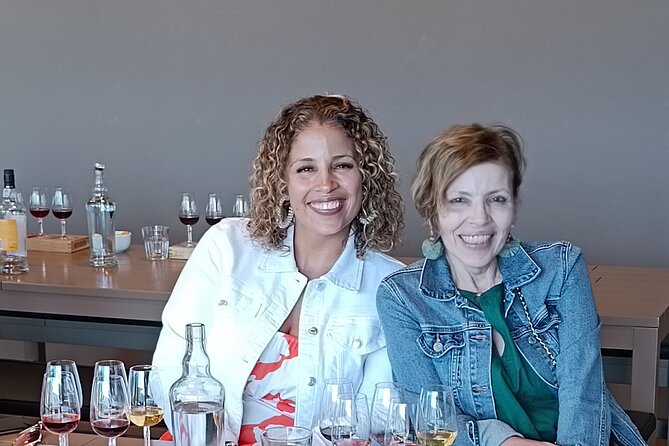 Lunch and Wine Tasting in the Douro Valley Region - Wine tasting in context: tasting award-winning bottles, not just trying samples