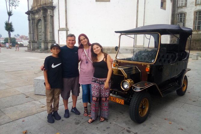Old City Tour - Alfândega and Palácio da Bolsa, moving from viewpoints to river-facing grandeur