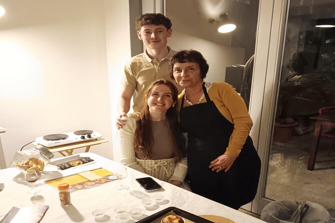 Pastel de Nata Workshop in Porto - Port wine and music, the wait that feels like part of the show