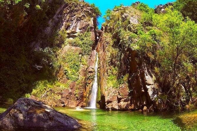 Peneda - Gerês National Park Lagoons and Waterfalls -Private Tour - Food and drinks: included snacks plus an optional wine picnic