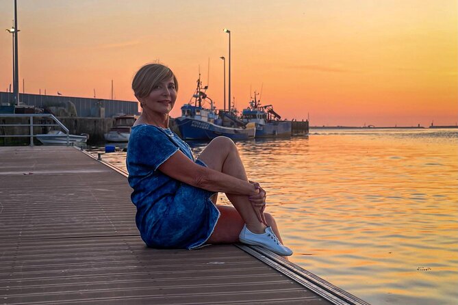 Photoshoot Session for Solo, Couples and Groups in Porto area - A Relaxed Vibe on the Waterfront