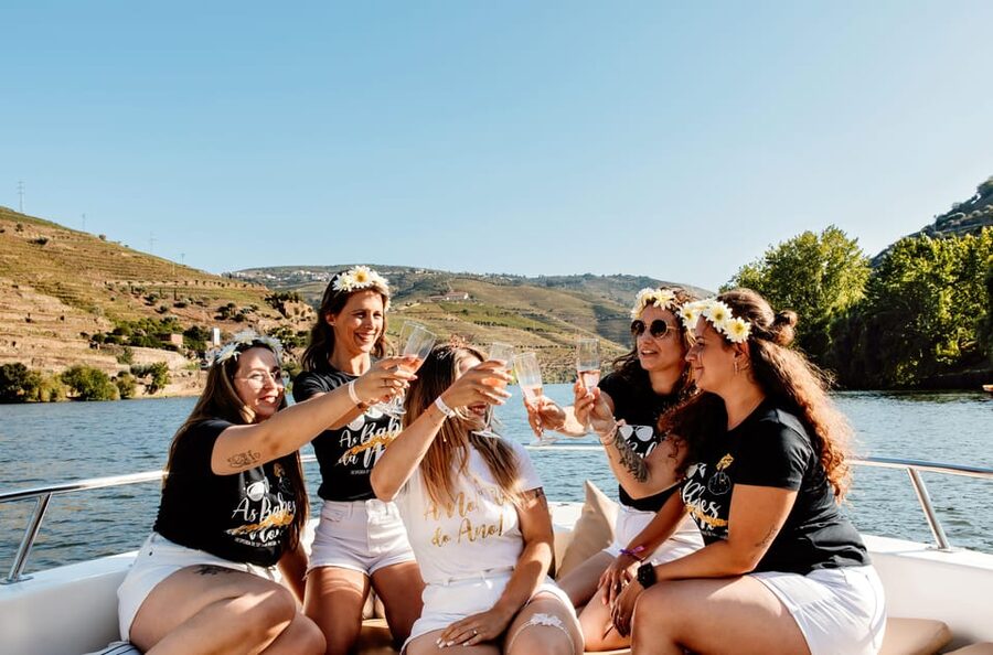 Pinhão: 1 Hour SUNSET Cruise with Sparkling Wine - Pinhão Sunset Cruise: Why This 1-Hour Ride Feels Just Right