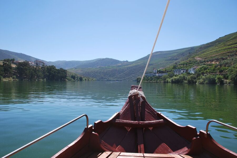 Pinhão: 2-Hour Rabelo Boat Tour with Audio Guide - The Rabelo boat comfort: shade, seating, and why weather matters