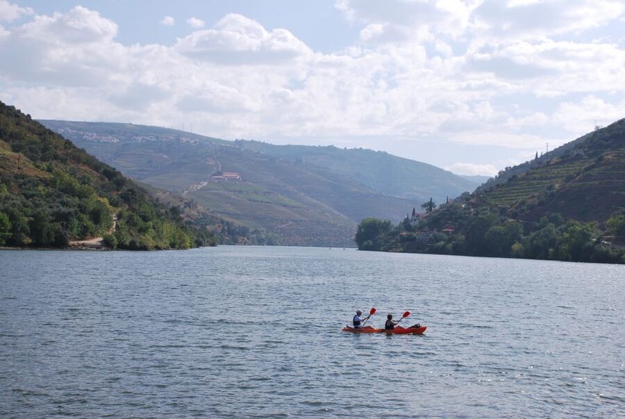 Pinhão: 4 Hour Douro Valley Kayak Rental - Why this Pinhão kayak rental feels worth 4 hours