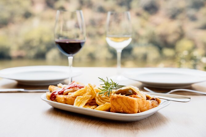 Pinhão: Douro River Cruise with Lunch Included - Morning logistics: where you meet and how the timing works