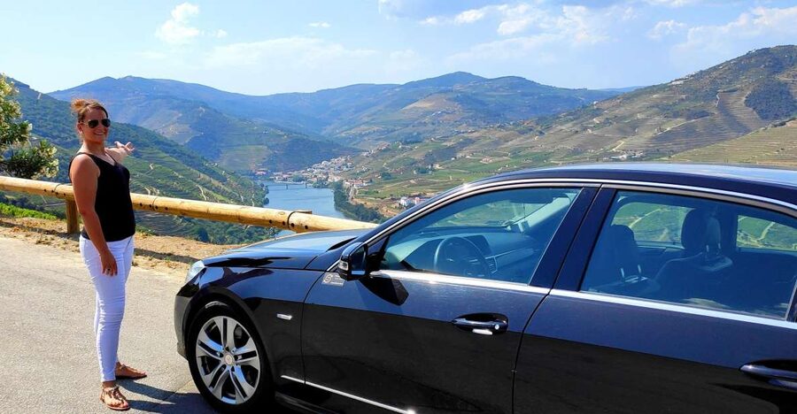 Pinhão: Douro Valley with Wine Tasting, Boat Trip and Lunch - Quinta tasting number one: Port and DOC Douro with context