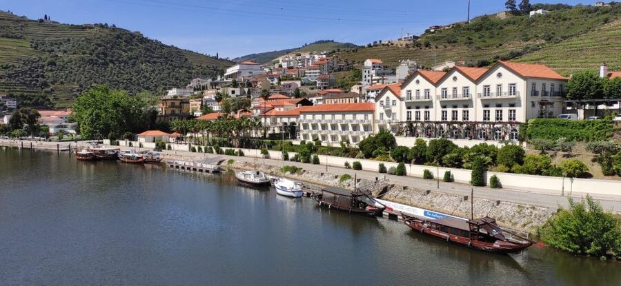 Pinhão: Douro Valley with Wine Tasting, Boat Trip and Lunch - 50 minutes on the Douro River, and what to look for
