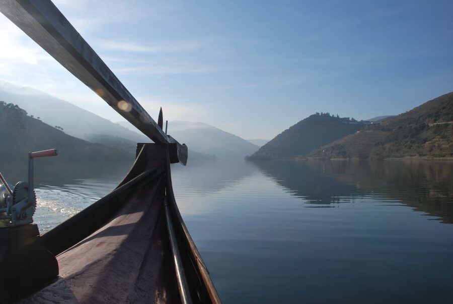 Pinhão: Private Rabelo Boat Tour along the River Douro - Finding the Right Dock in Pinhão and Boarding Smoothly