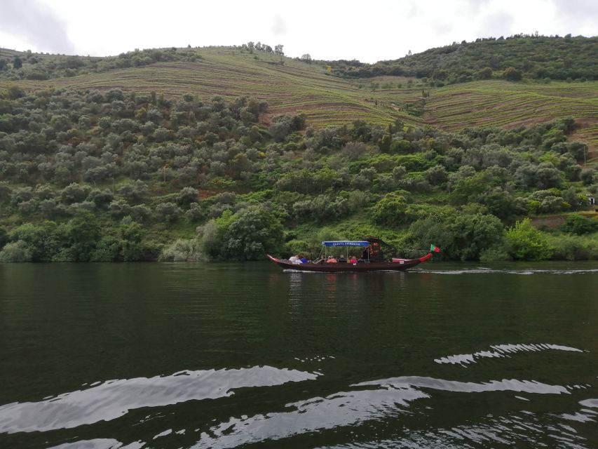 Pinhão: Private Rabelo Boat Tour along the River Douro - Price and Value: Is $235 for a Private Boat Fair?