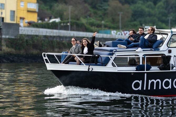 Port : Private Cruise in the Douro — 6 Bridges & Sunsets - The hosts, the pace, and why people feel looked after