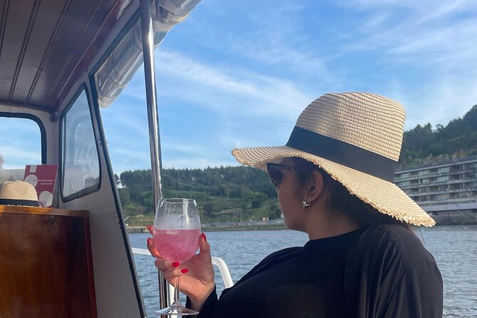 Port : private cruiser 6 Bridges and port wine tasting/Sunset - Ribeira Waterfront Views: Color, Life, and How the River Changes It