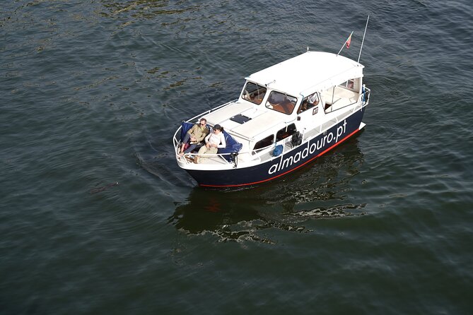 Port : private cruiser 6 Bridges and port wine tasting/Sunset - Where You Start: Marina da Afurada, Then Out on the Douro