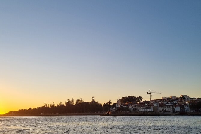 Porto: 2h Private Tour (1 to 6 people) on the Douro River with a local - Price and value for up to six people