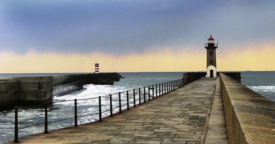 Porto: 3-Hour Bike Tour - City Park bike paths to Matosinhos, the ride gets easier