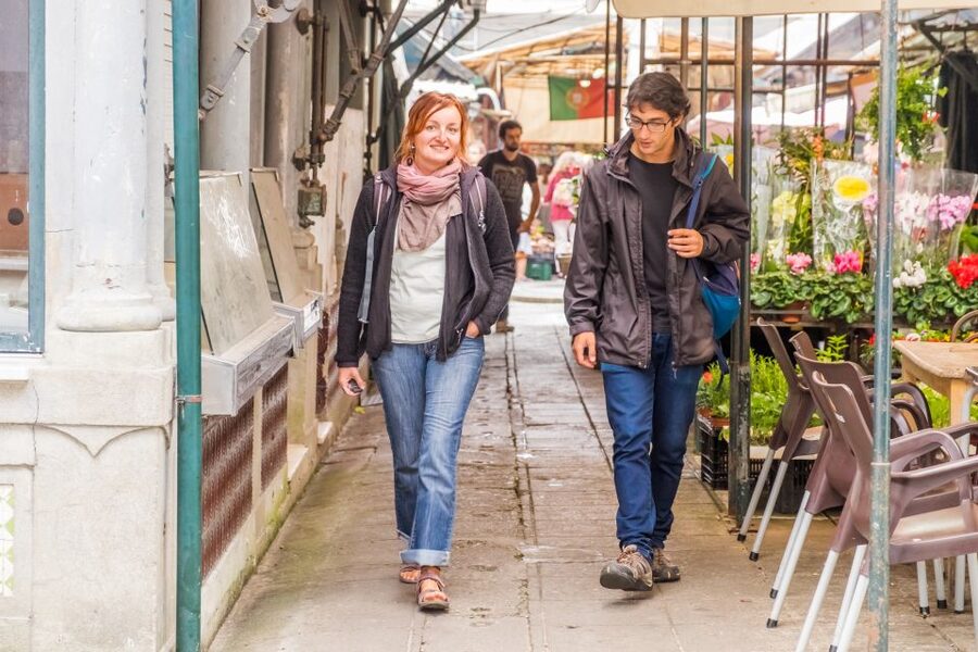 Porto: 3-Hour Guided City Highlights Walking Tour - Miragaia: the narrow stair lanes that make Porto feel real