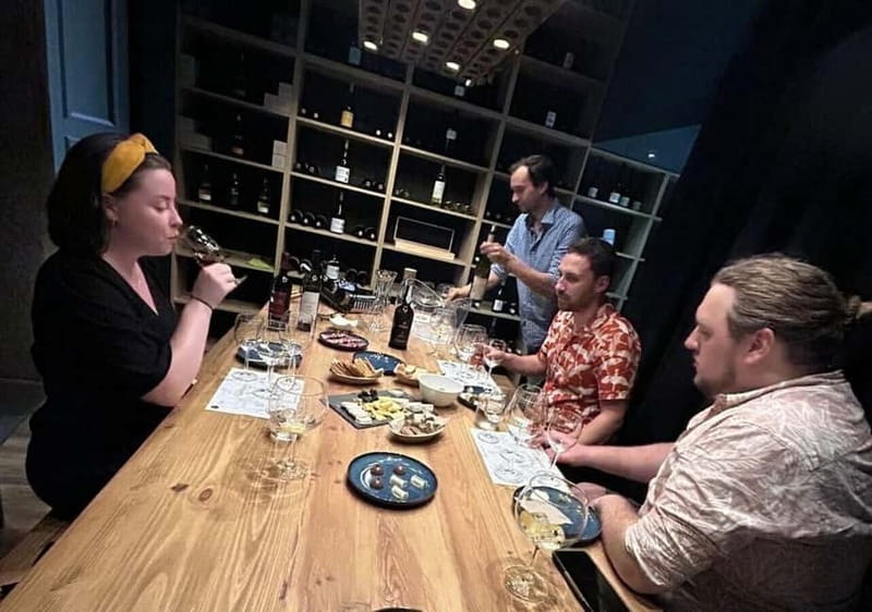 Porto: 5 Port Wine Tasting with Delicious Pairings - Pairings That Actually Help You Taste