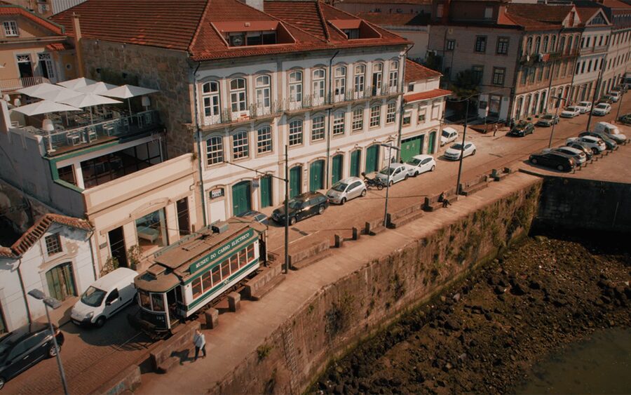 Porto: 5D Flight over de City for all family. - Price and value: what $14 buys you in Porto time